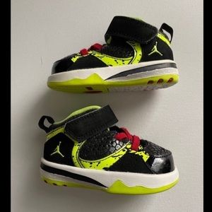 NIKE JORDAN BASKETBALL SHOES Toddler‎ size 4C